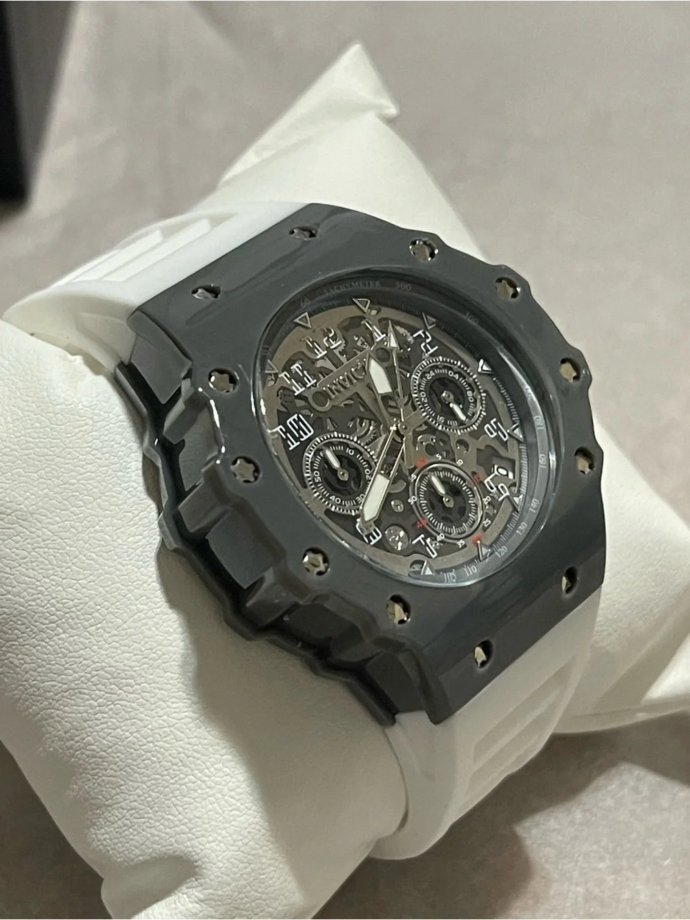 Invicta Racing Apexium Unisex Watch - 41mm, Grey & White (69618) new